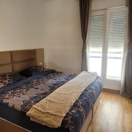 A La Classe Apartment *